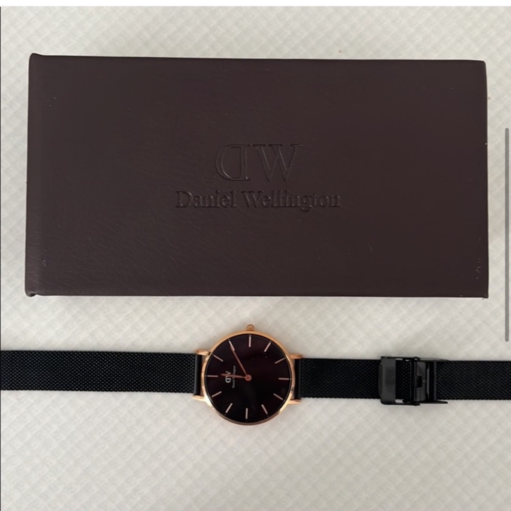 daniel wellington watch brand new